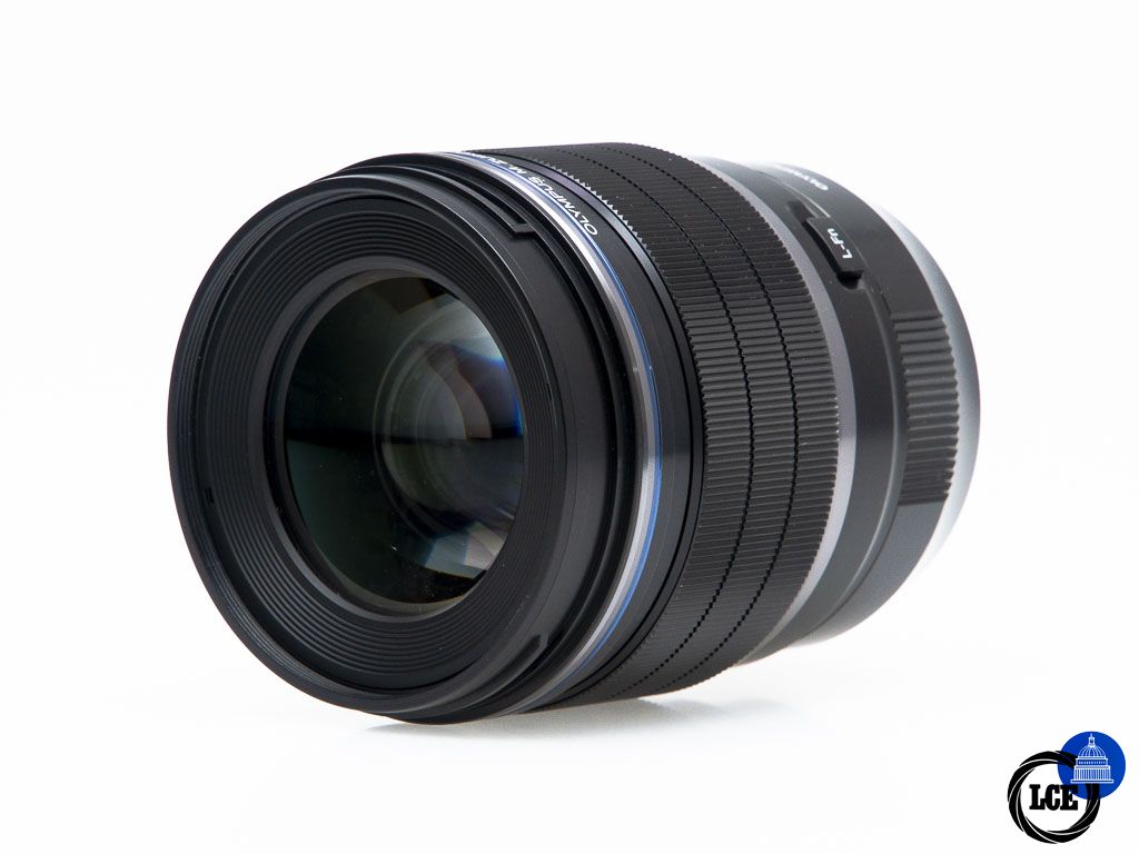 Olympus 25mm f/1.2 PRO