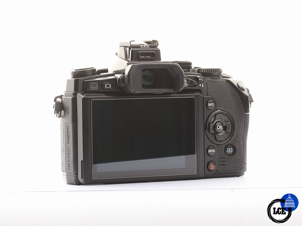 Olympus OM-D E-M1 Body [4*] | 10114330