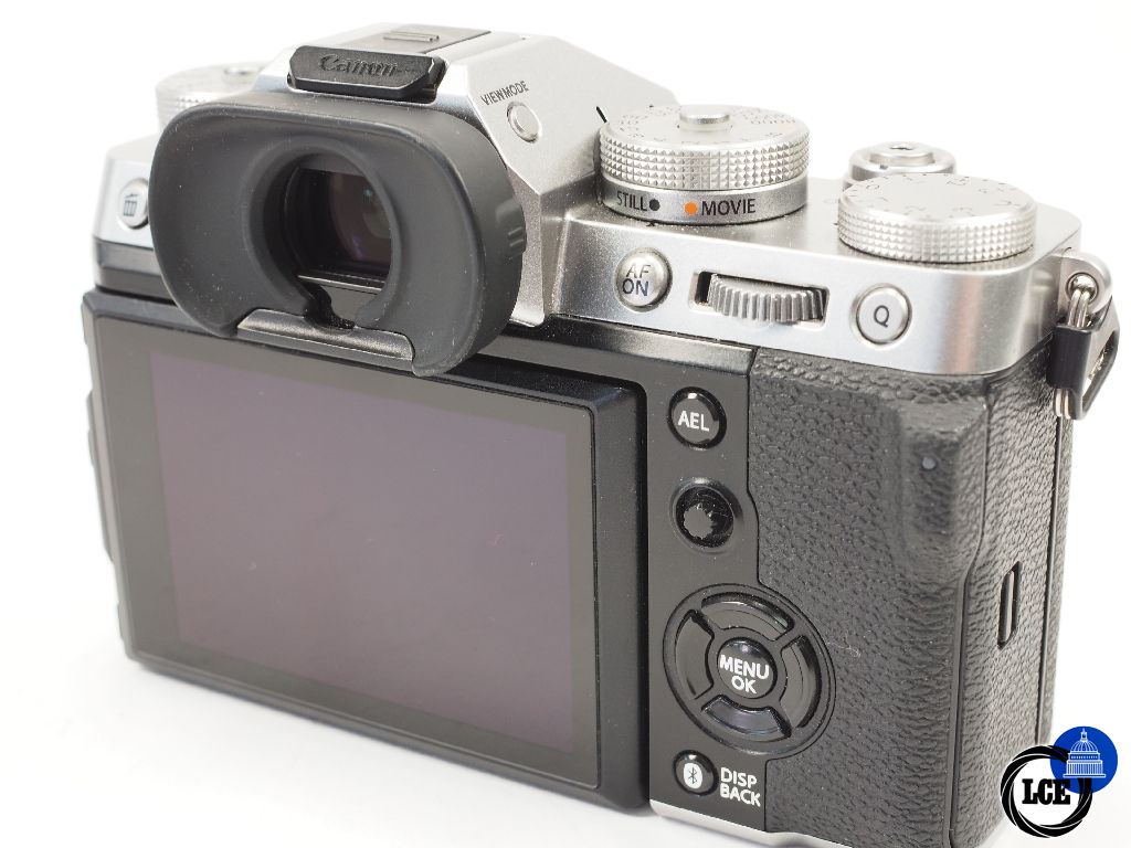 FujiFilm X-T5 