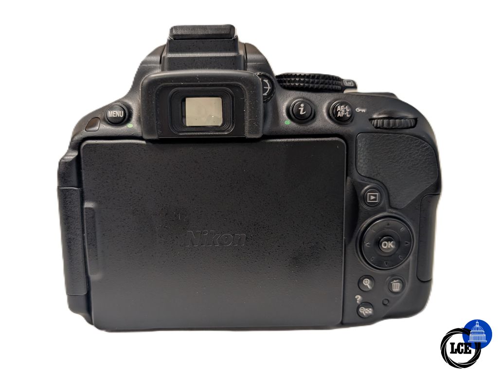 Nikon D5300 + AF-P 18-55mm F3.5-5.6 VR - Low 2750 Shutter Count!