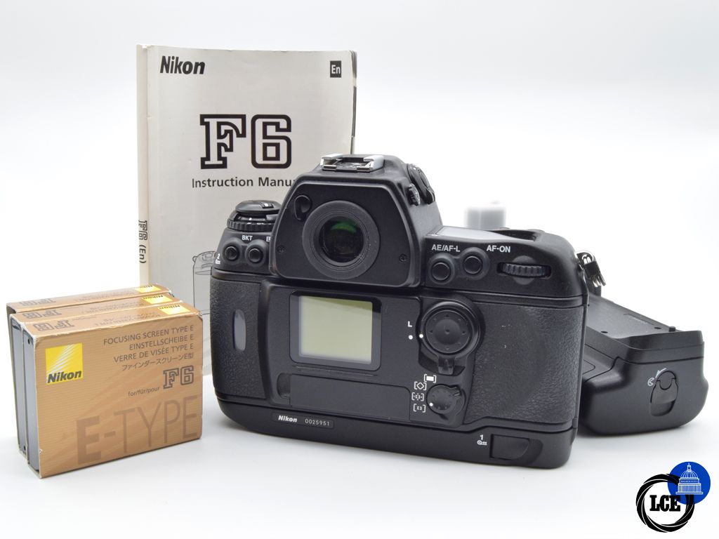Nikon F6 Body + MB-40 Grip + Spare Focusing Screens