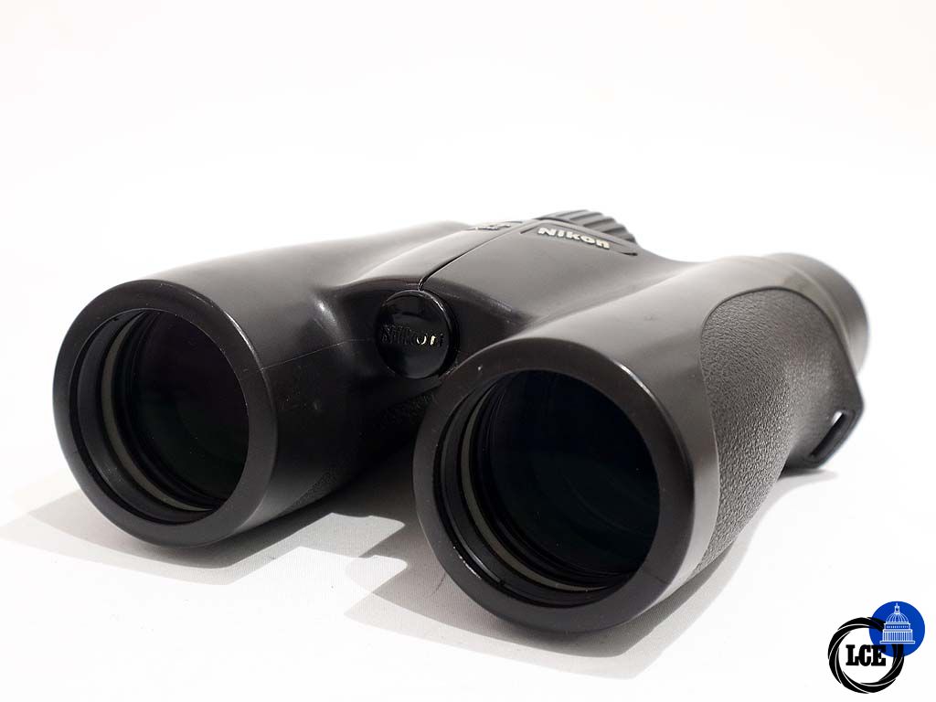 Nikon 8x42 HG DCF Binocular