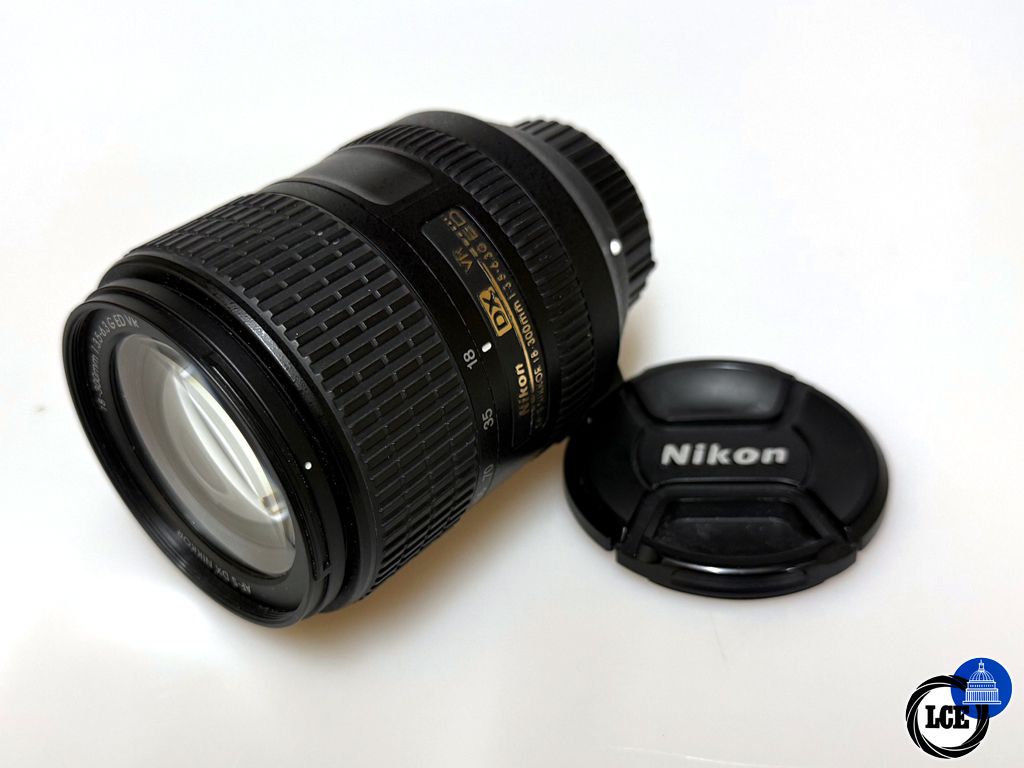 Nikon AF-S 18-300mm F3.5-6.3 VR