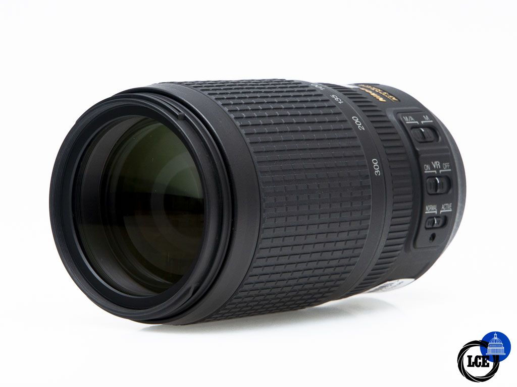 Nikon  AF-S 70-300mm f/4.5-5.6 G ED VR