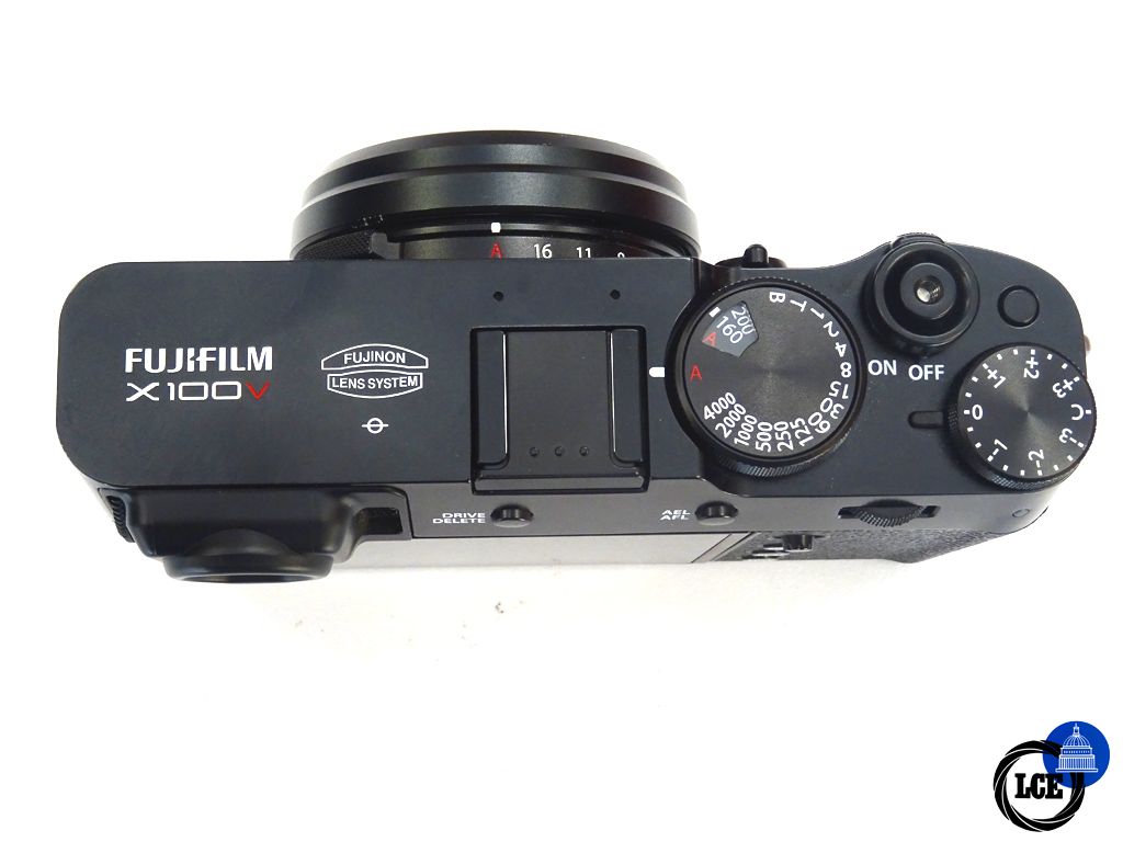 FujiFilm X100V 