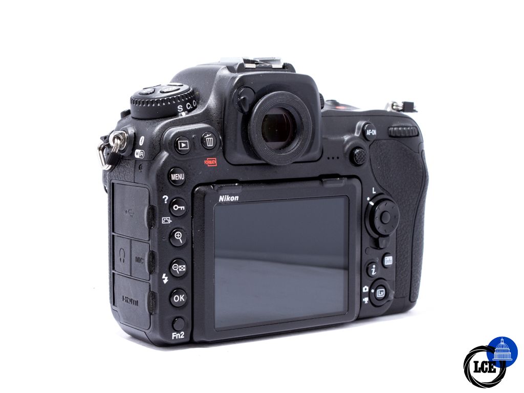 Nikon D500 Body + 3LT L Bracket *Boxed*