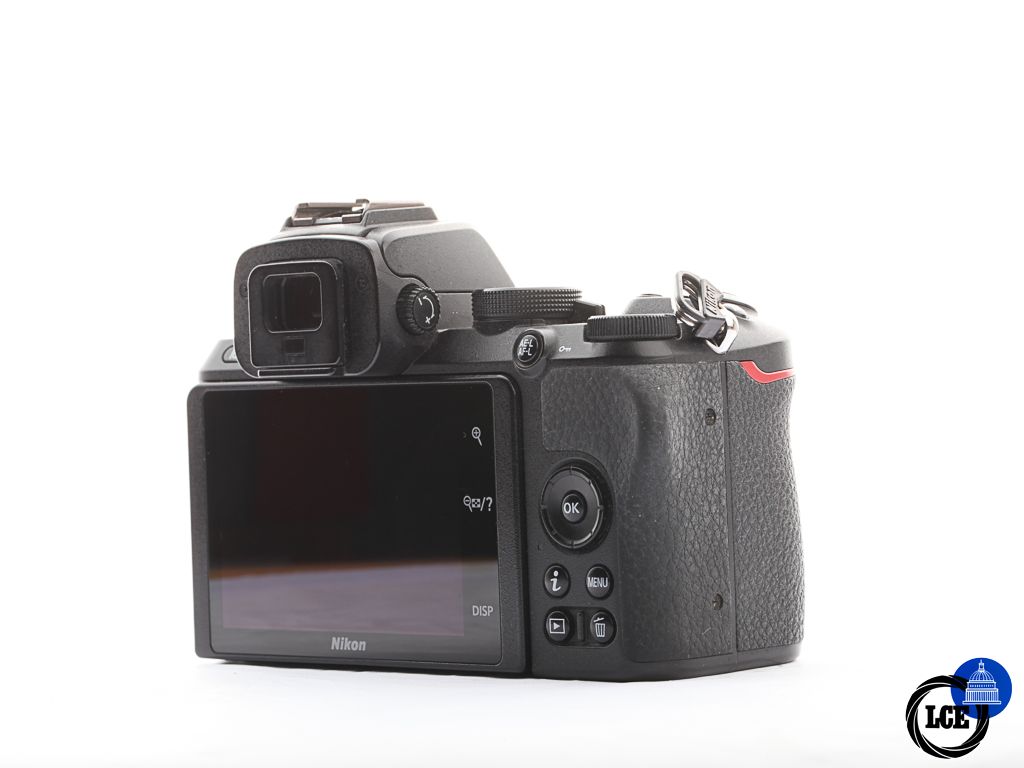 Nikon Z 50 + DX 16-50mm f/3.5-6.3 | 10114560