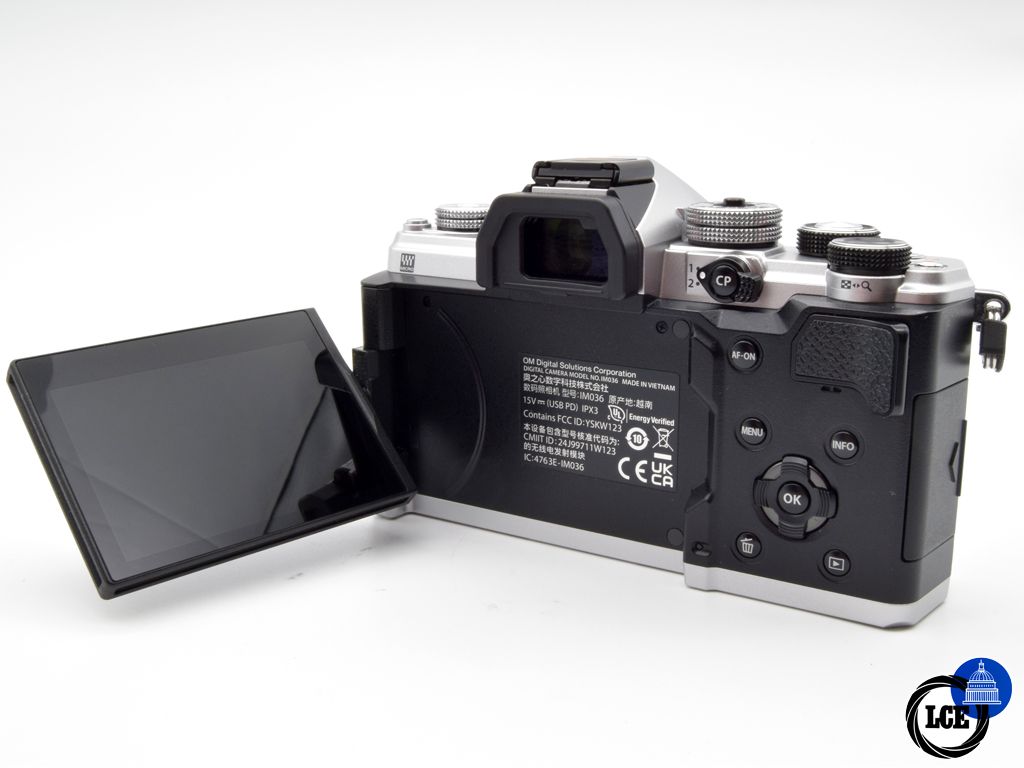 Olympus OM-3 Silver Body (1640 Shutter Actuations) 