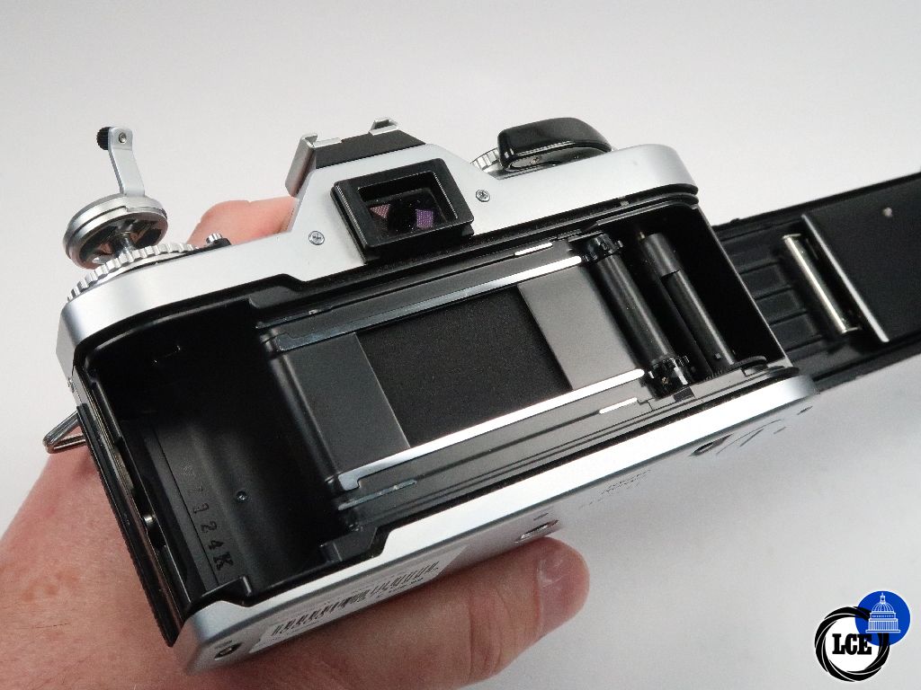 Canon AV-1 with 50mm f1.8 S.C.