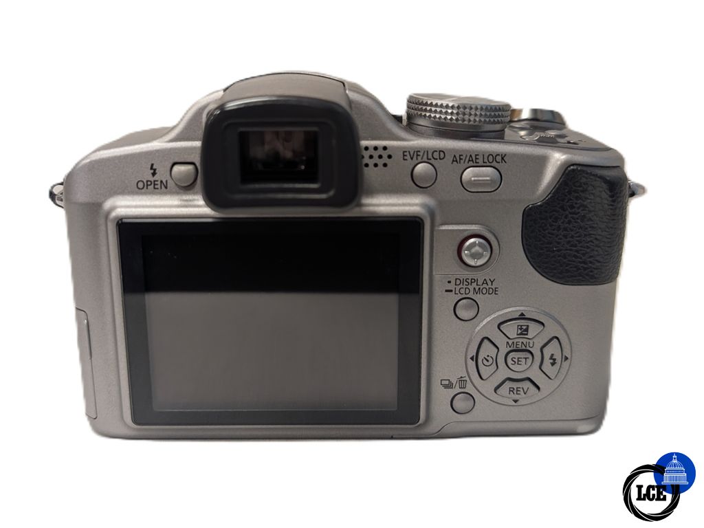 Panasonic DMC-FZ18 