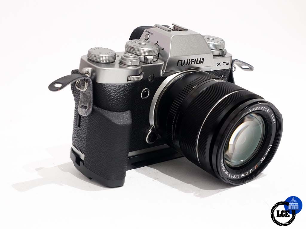 FujiFilm X-T3 + 18-55mm + MHG-XT3 Grip