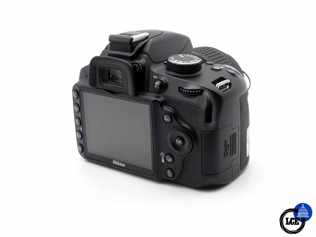 Nikon D3200+ 18-55mm f/3.5-5.6 VR II AF-S ED G X