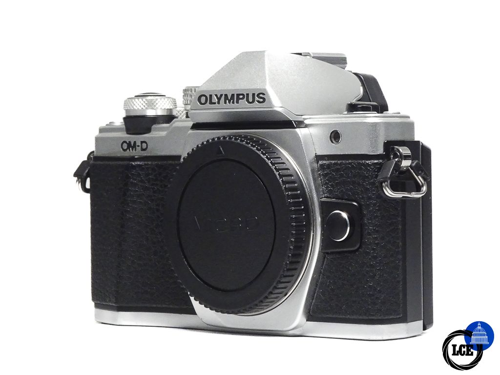 Olympus E-M10 II Silver