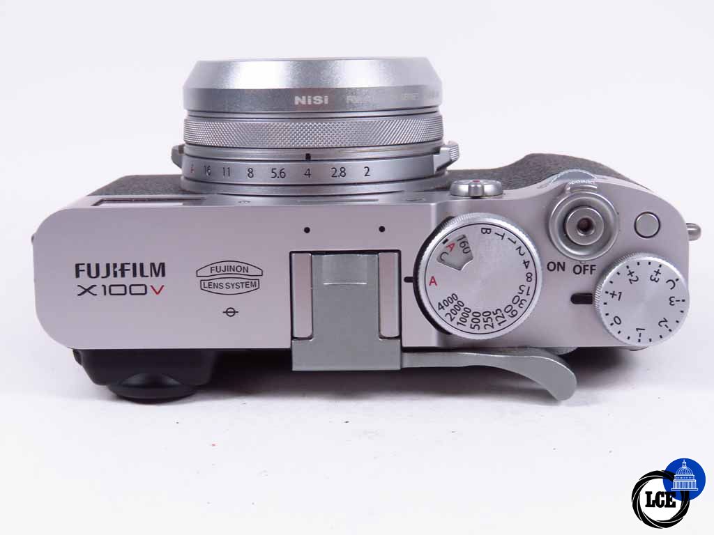 FujiFilm X100V Chrome