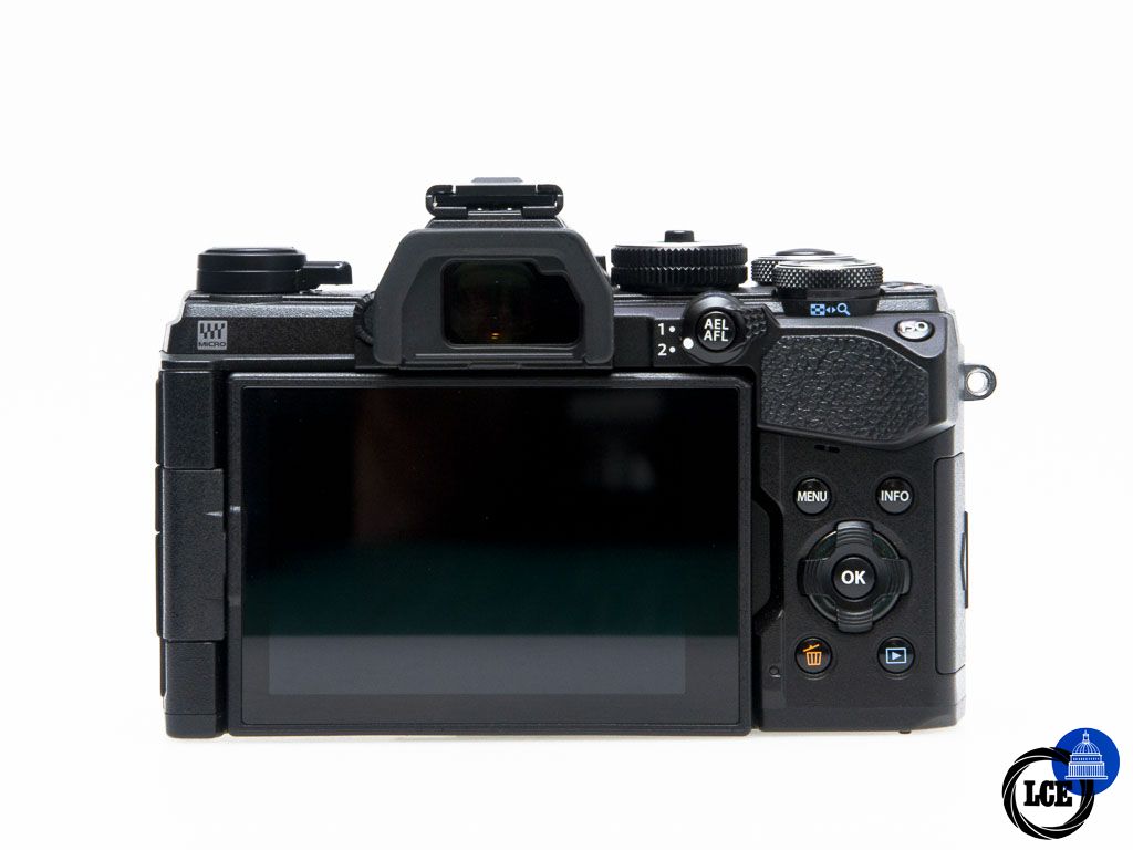 OM SYSTEM OM-5 Body - Black