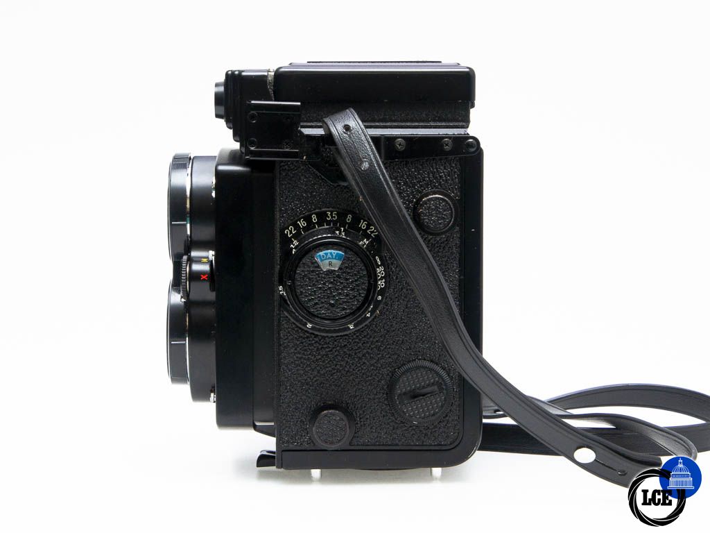 Yashica Mat-124 G + Case