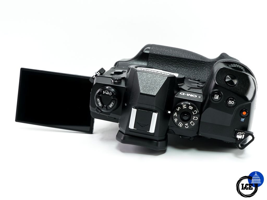 Olympus OM-D E-M1x Body * BOXED *