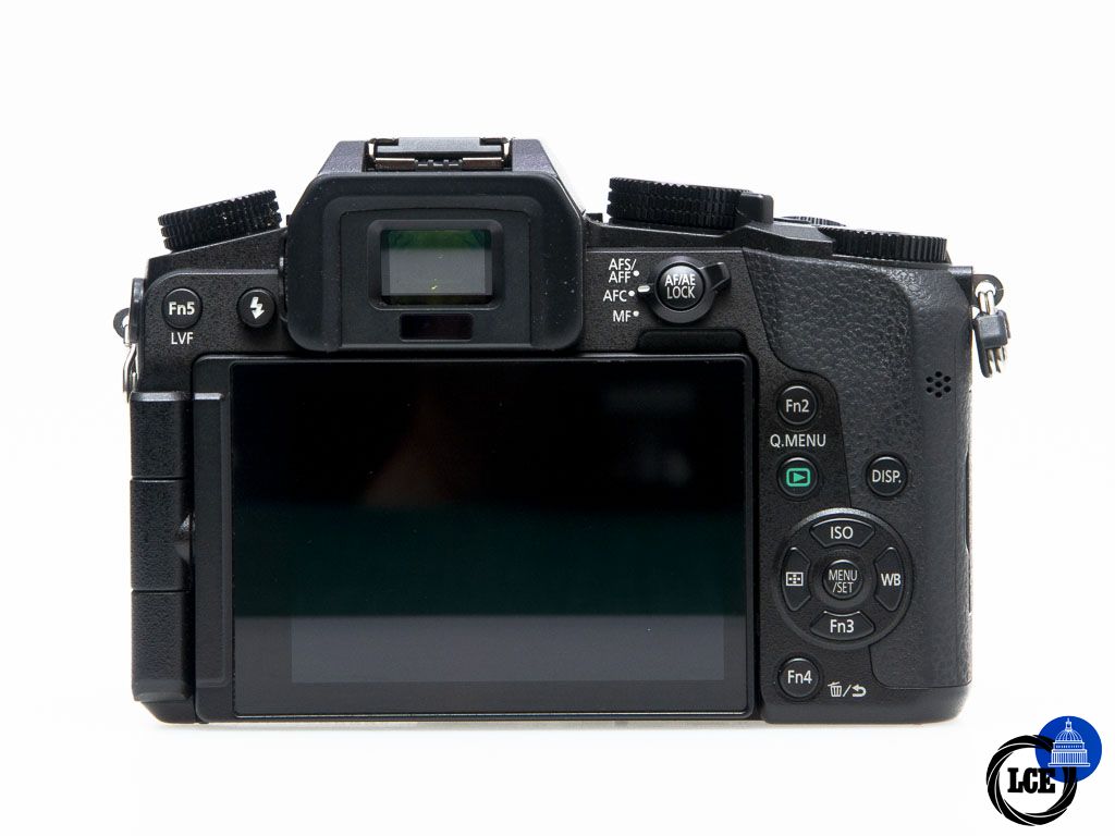Panasonic Lumix G7 + 14-42mm f/3.5-5.6 Mega O.I.S