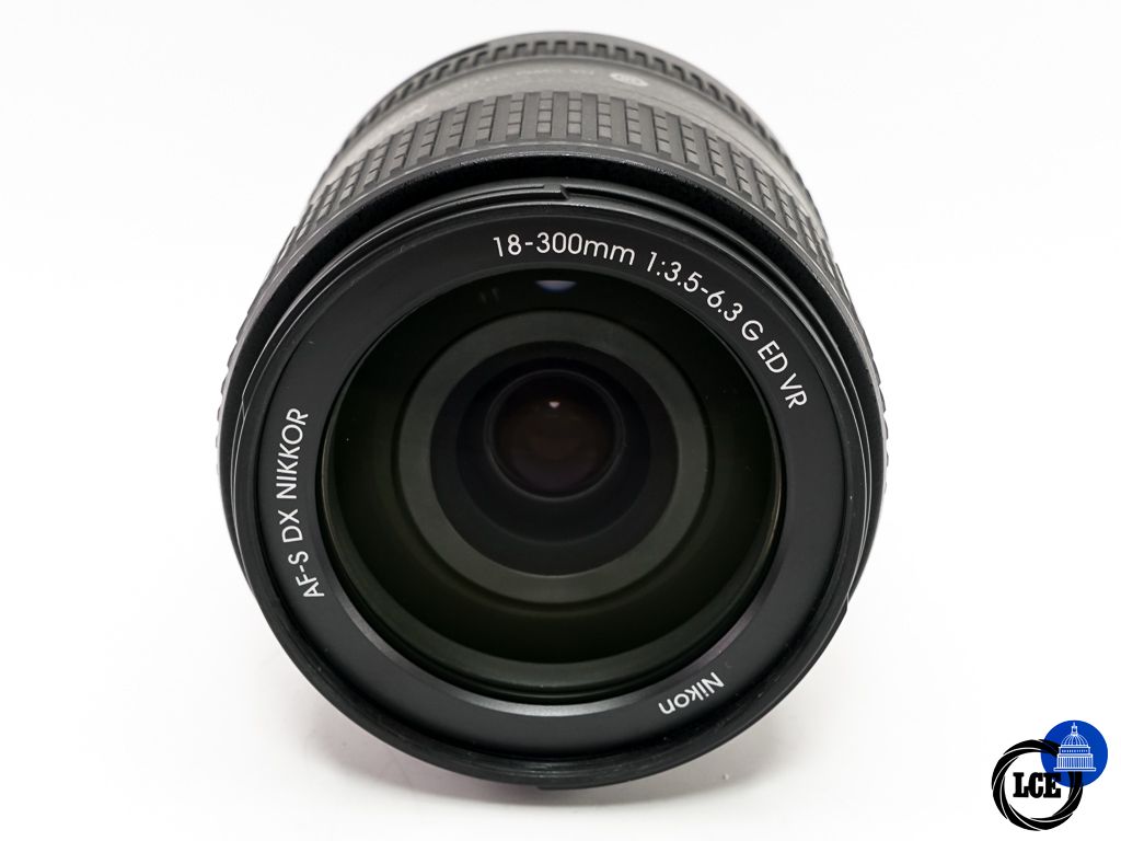 Nikon AF-S 18-300mm F3.5-5.6G ED VR DX * BOXED *