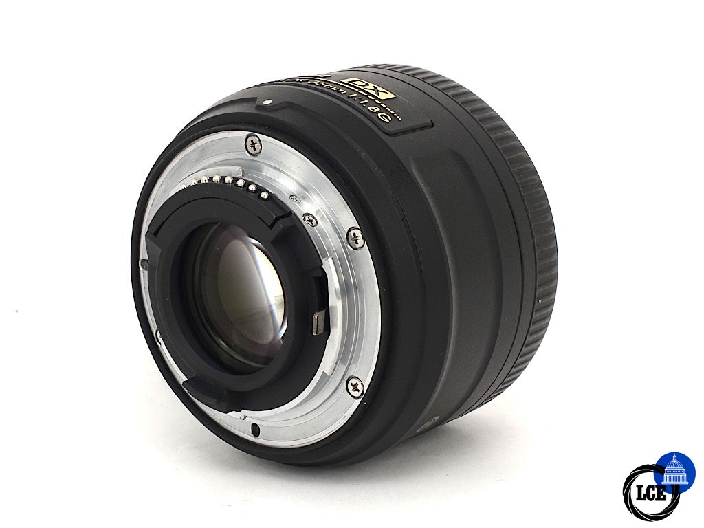Nikon AF-S 35mm F1.8 G DX | 4*