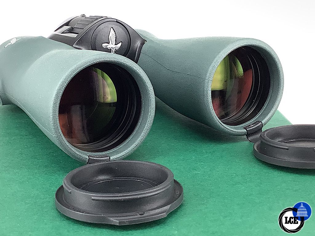Swarovski NL PURE 10x42