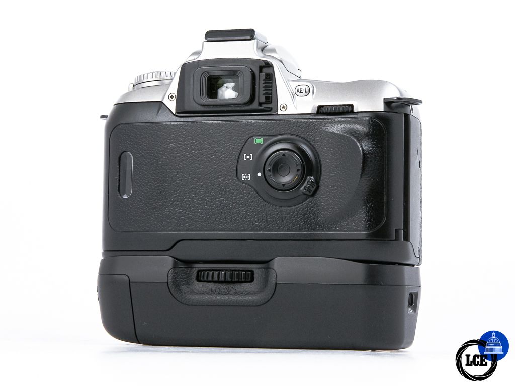 Nikon F75 + MB-18