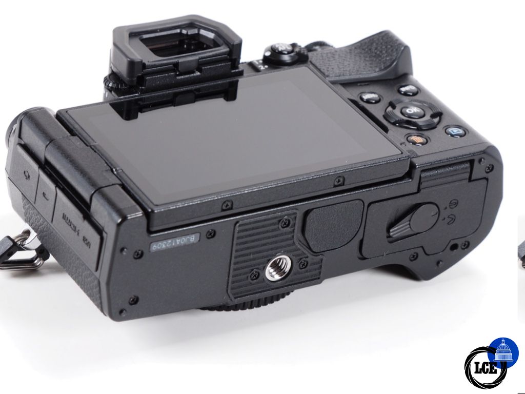 OM SYSTEM OM-5 Body