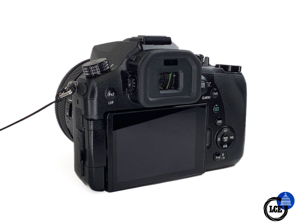 Panasonic FZ2000