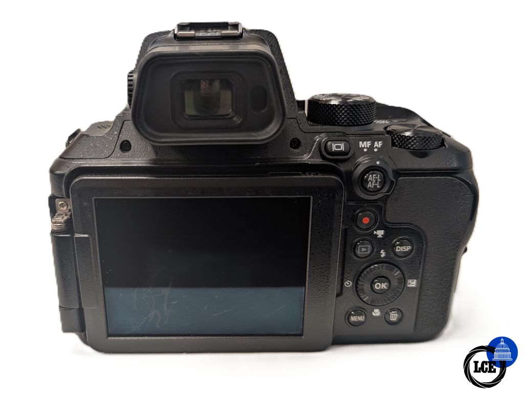 Nikon Coolpix P950 *See description