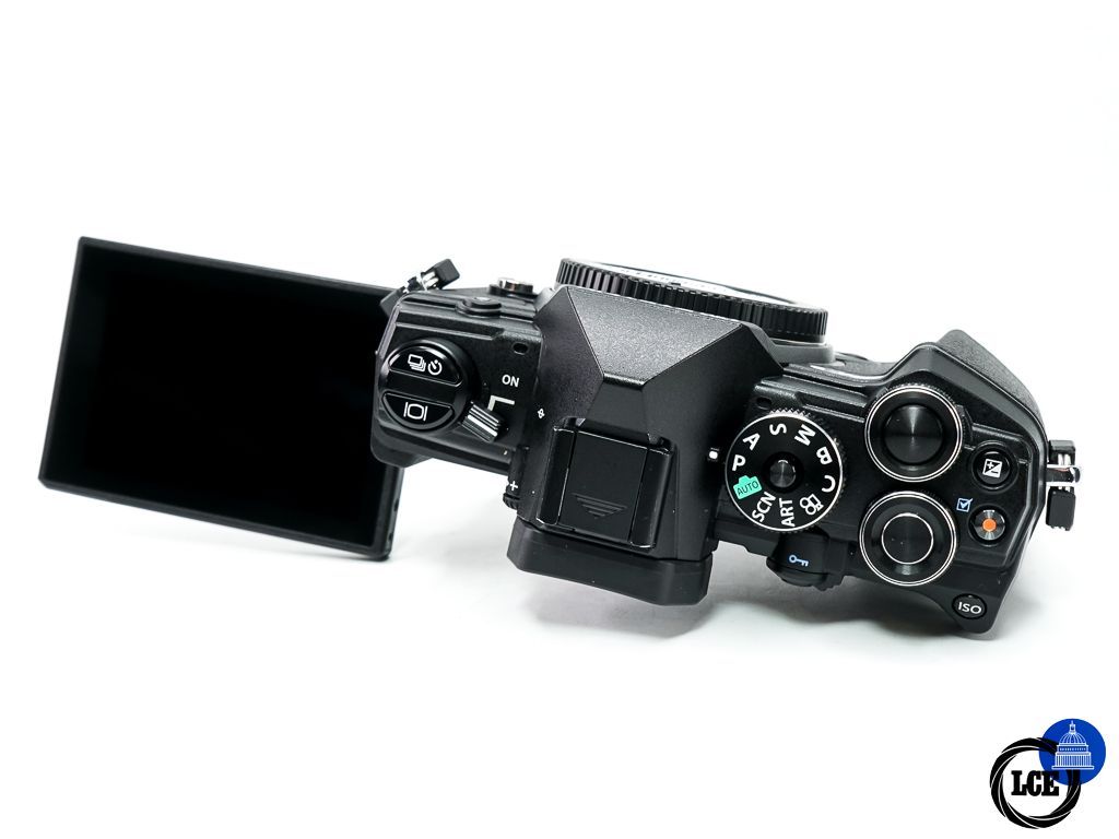 OM SYSTEM OM-5 Body * BOXED *