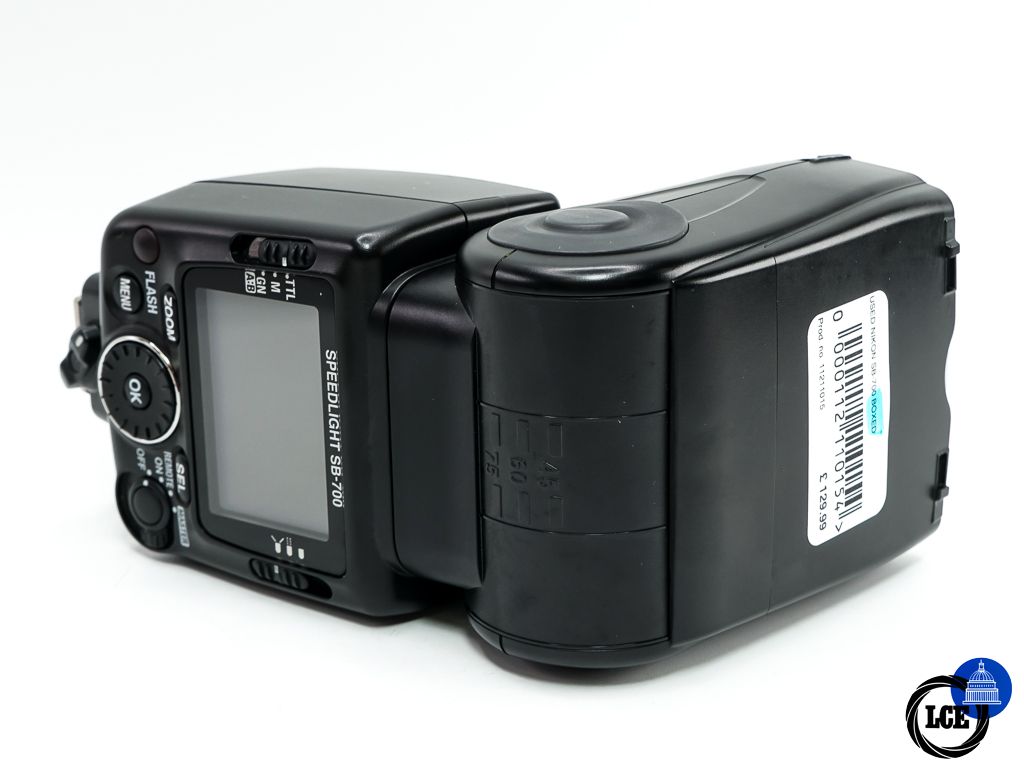Nikon SB-700 Speedlight 