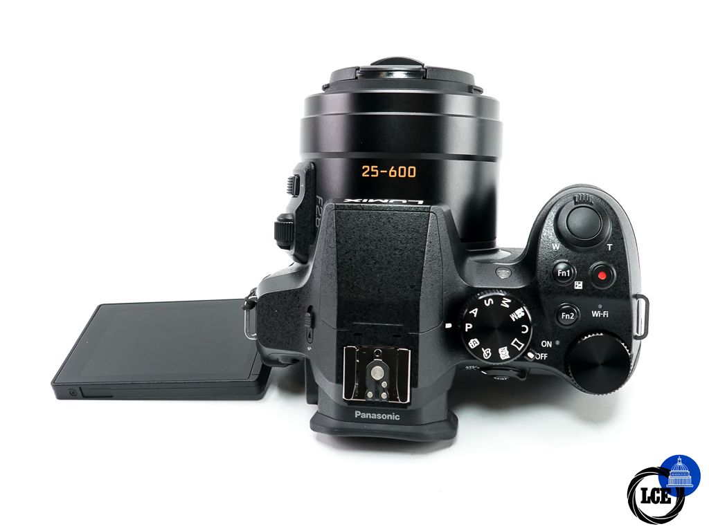Panasonic FZ330 + SPARE BATTERY * BOXED * 