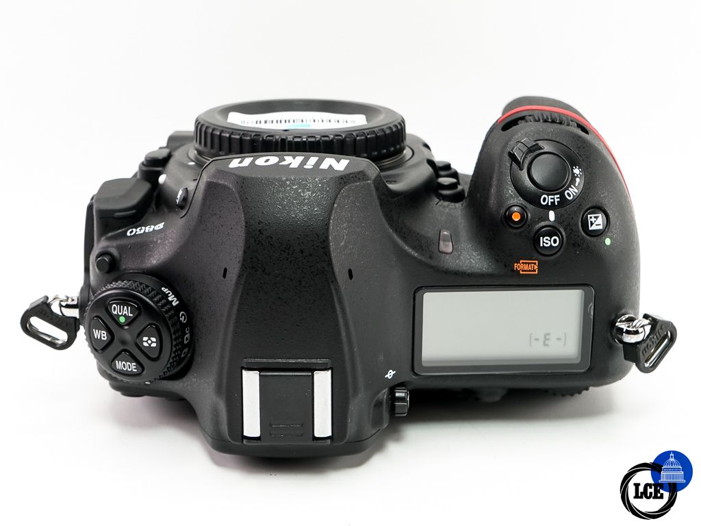 Nikon D850 Body * SHUTTER COUNT ONLY 860 *