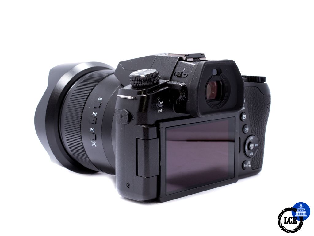 Panasonic LUMIX FZ1000 II *Boxed*
