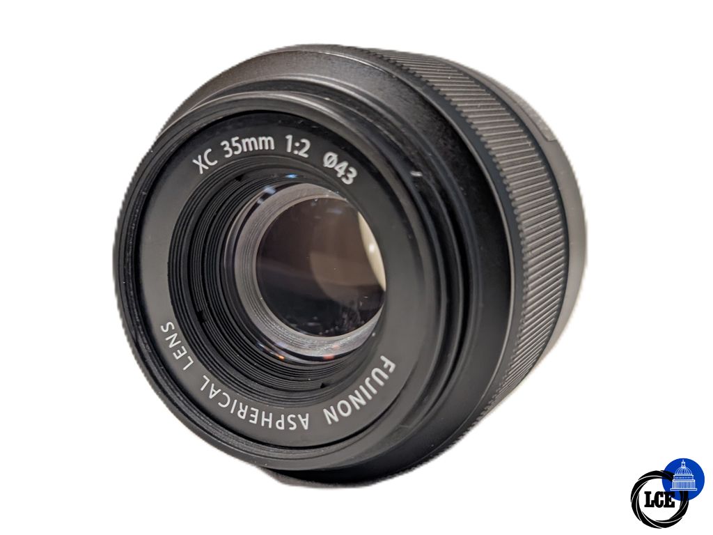 FujiFilm XC 35mm F2 