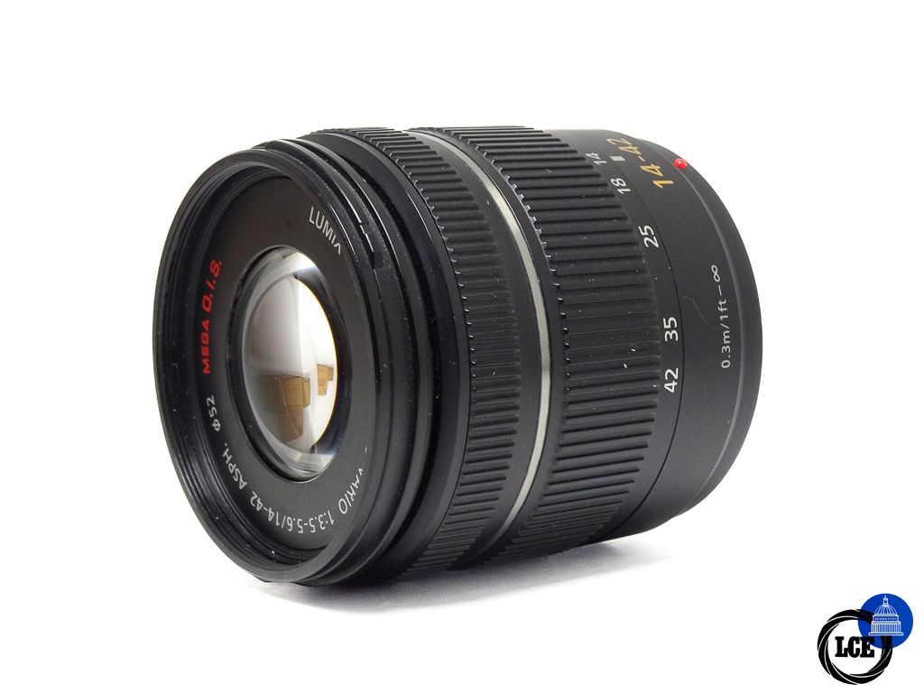 Panasonic G Vario 14-42mm f/3.5-5.6 Asph mega OIS