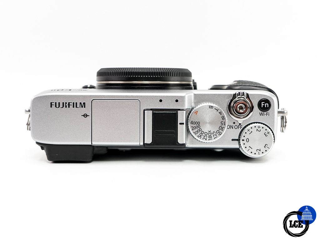 FujiFilm X-E2s Body Silver 