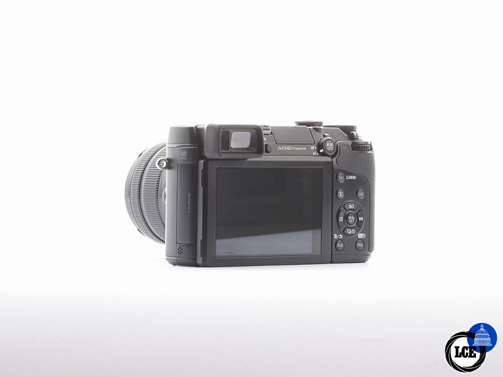 Panasonic Lumix GX7 + 14-42mm [4*] | 10115007