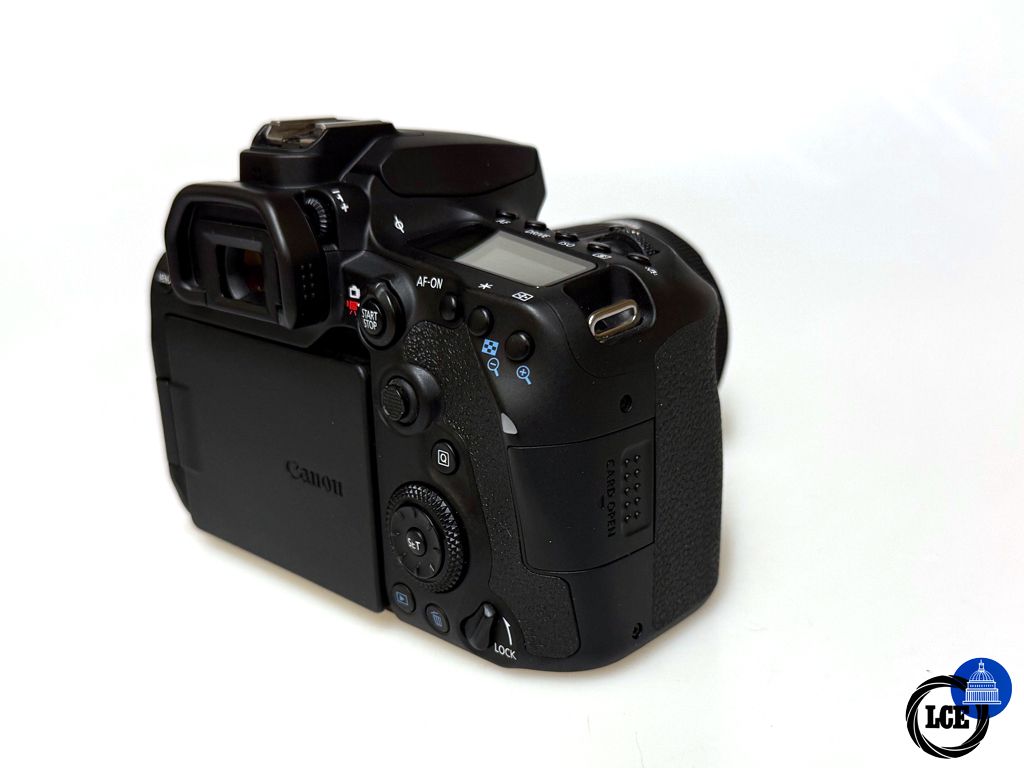 Canon EOS 90D + 18-55mm STM IS