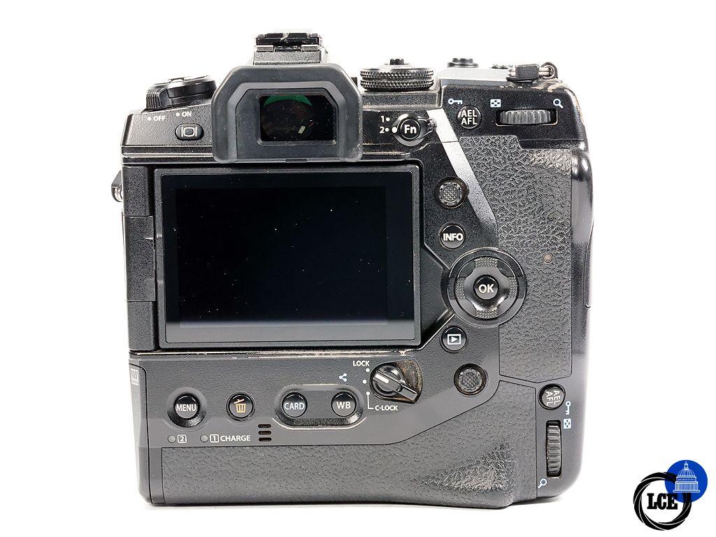 Olympus E-M1X BODY *BOXED*