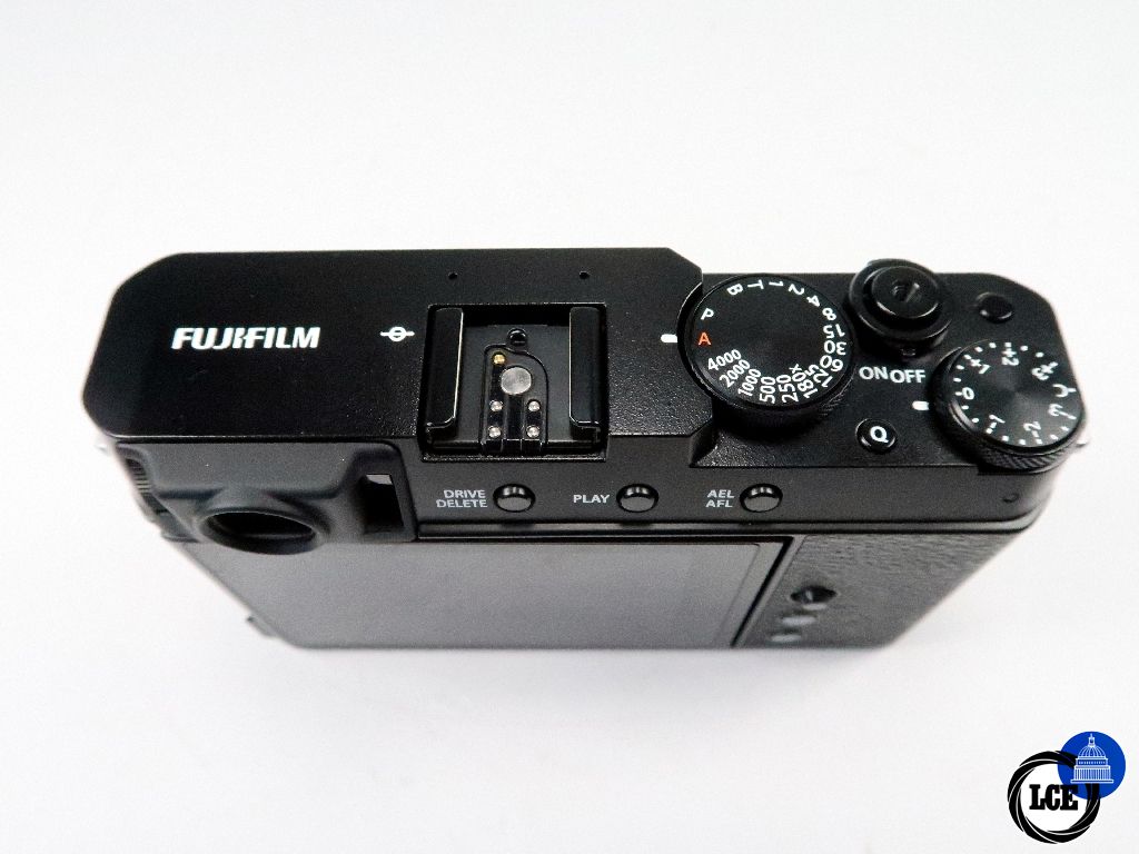 FujiFilm X-E4 body