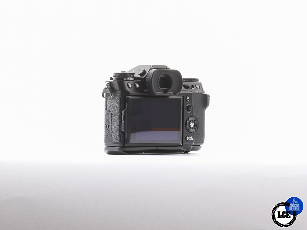 FujiFilm X-T5 Body + Metal Grip [4*] | 10115085