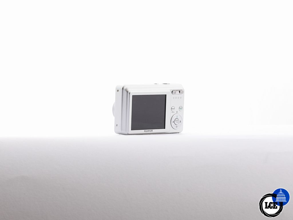 FujiFilm Finepix J10 [4*] | 10115102