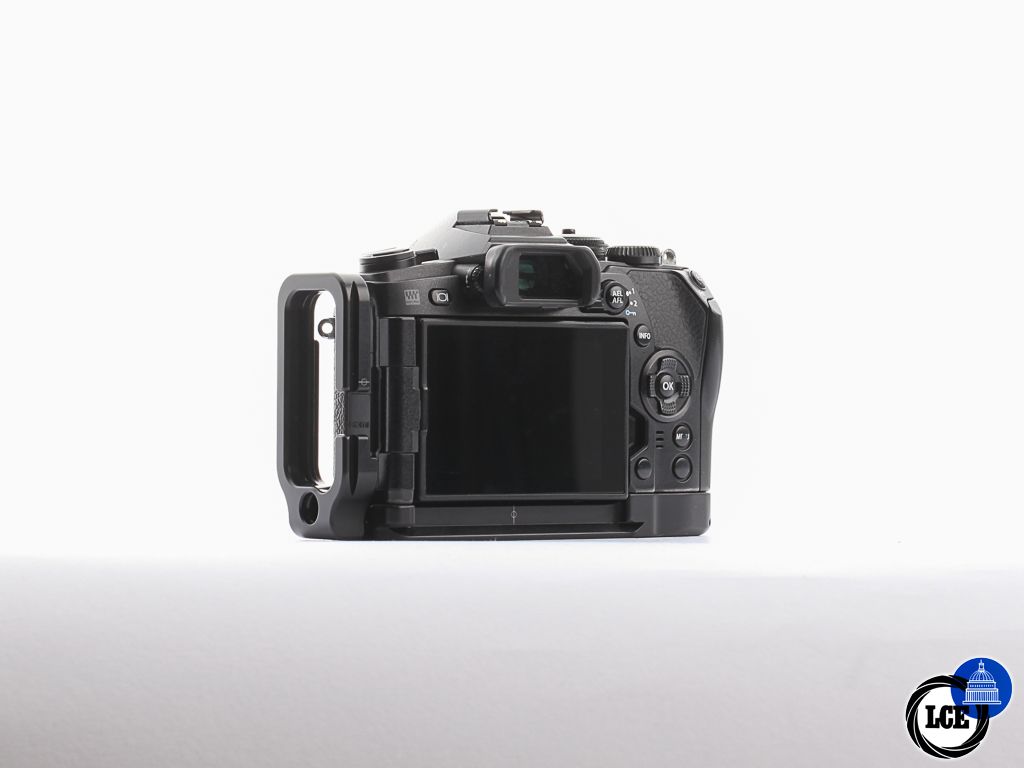 Olympus OM-D E-M1 II Body [4.6K] + RRS L-Bracket [4*] | 10115121