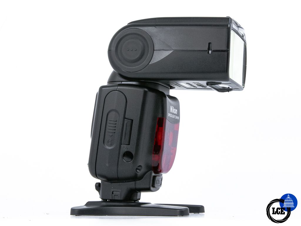 Nikon Speedlight SB-900