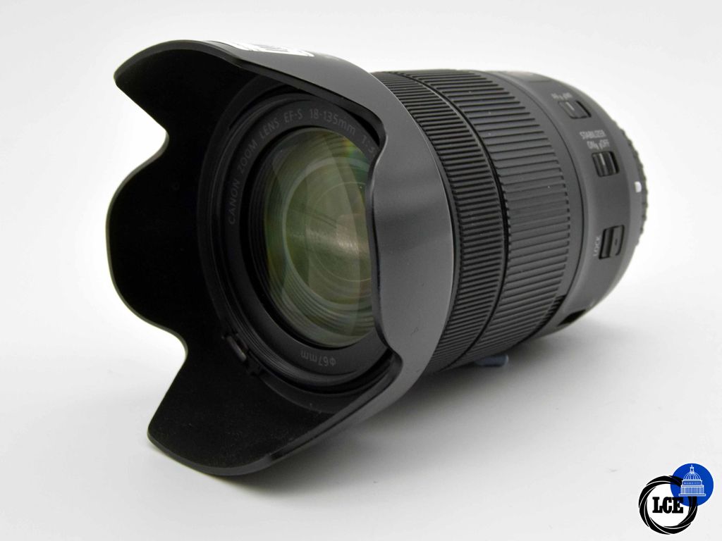 Canon EF-S 18-135mm  f/3.5-5.6 IS USM