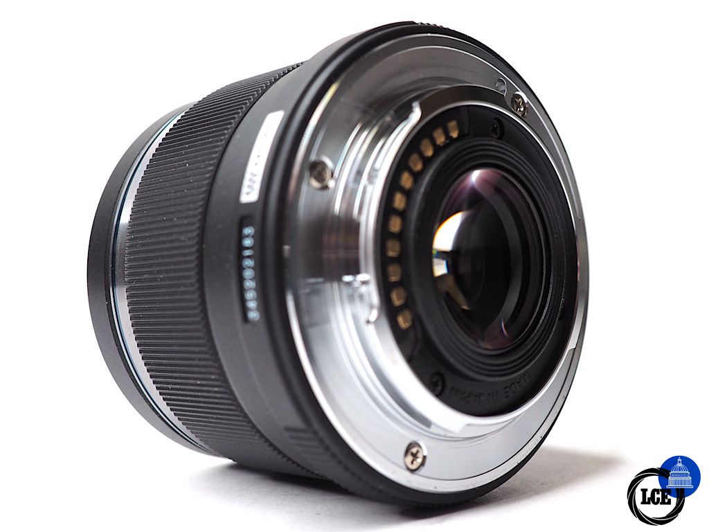 Olympus 25mm f1.8 MFT