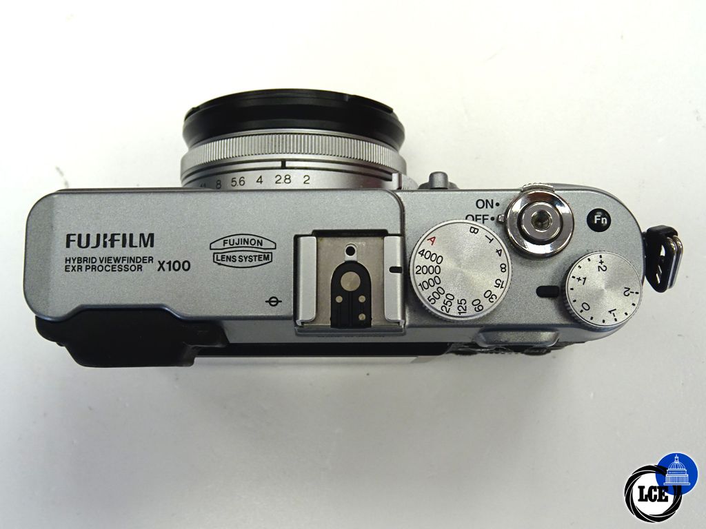 FujiFilm X100 