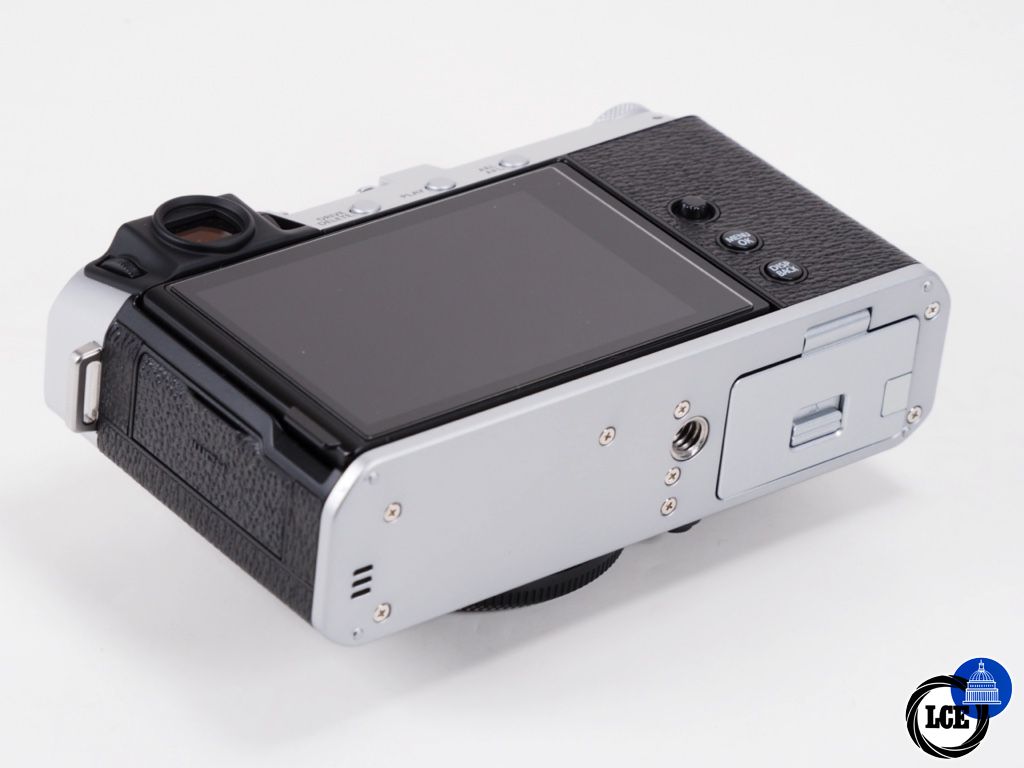 FujiFilm X-E4 Body