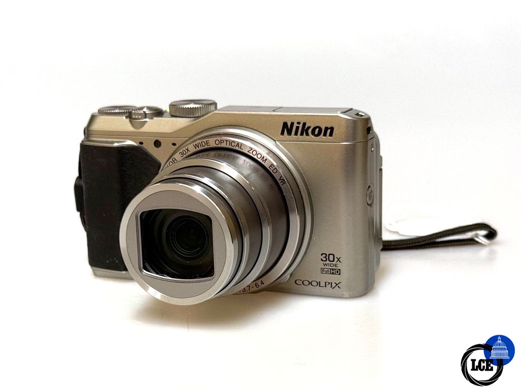 Nikon Coolpix S9900